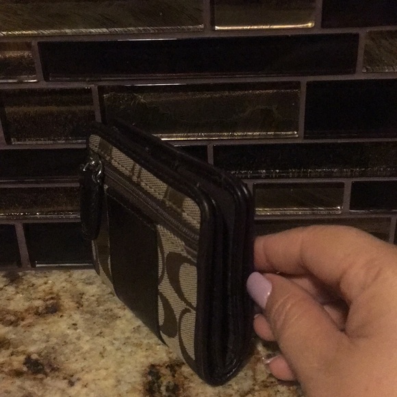 Coach wallet - Picture 3 of 6